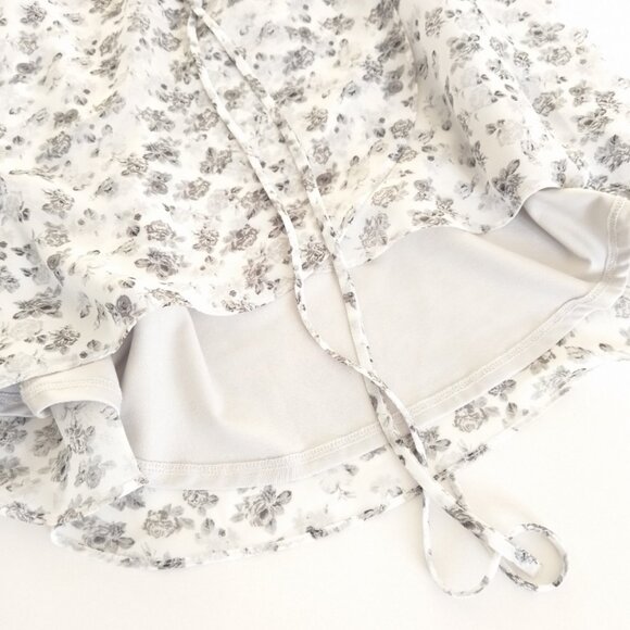 !NEW! GUESS White Floral Print Dress Spaghetti Straps and Flowy Asymmetrical Hem - Picture 2 of 8